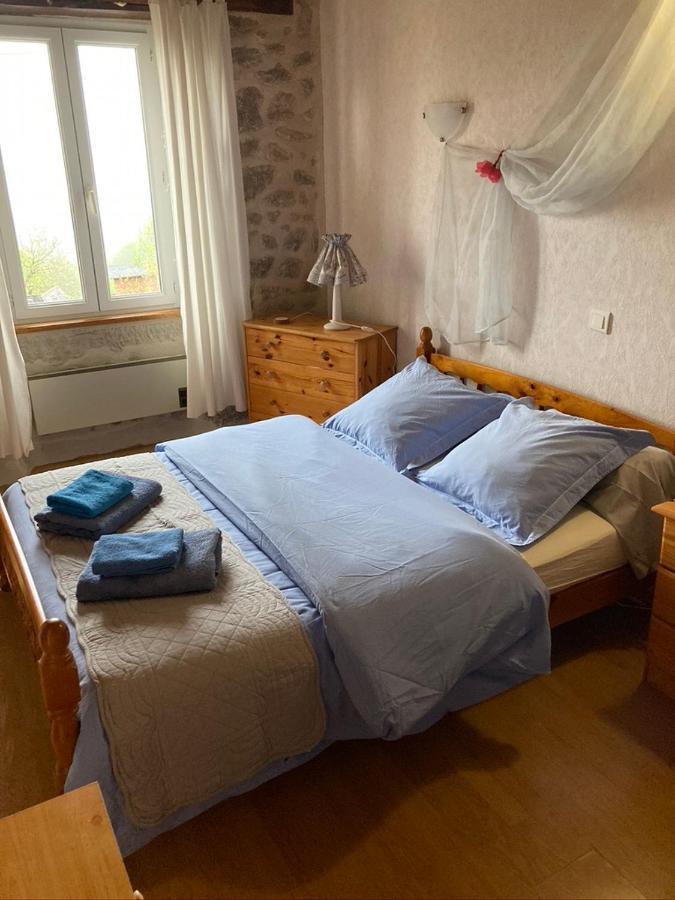 Lo Soulenquo A Fonteilles Sur Le Gr 65 Bed & Breakfast Golinhac Ngoại thất bức ảnh